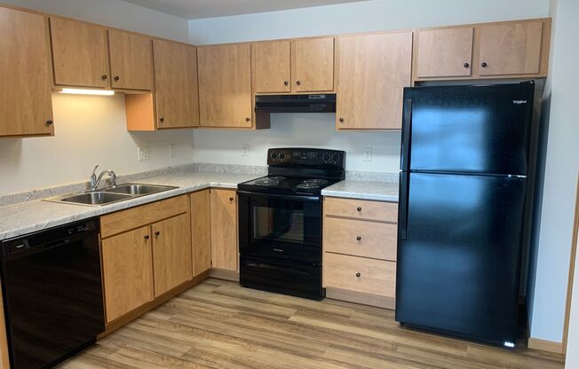 1 bed, 1 bath, 648 sqft, $740