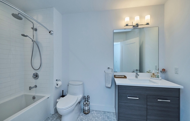 2 beds, 2 baths, 1,435 sqft, $6,990, Unit 501