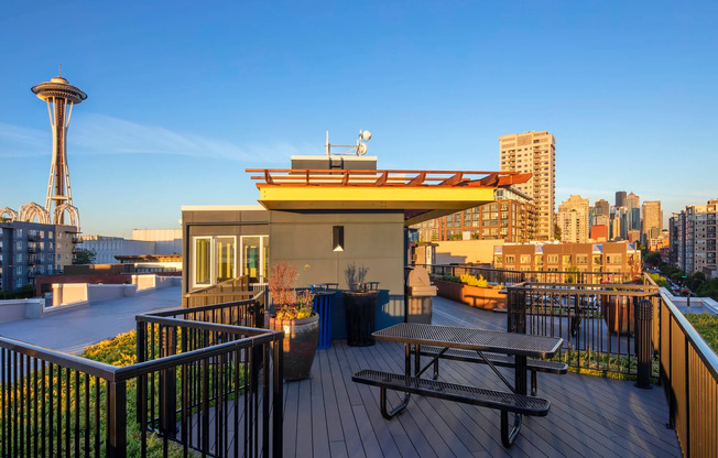 Minnie Flats | 101 Denny Way, Seattle, WA 98109