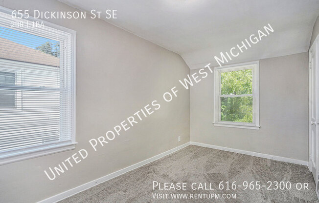 655 Dickinson St SE