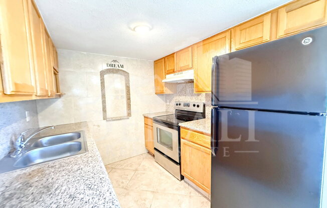 2 beds, 1 bath, 792 sqft, $1,095