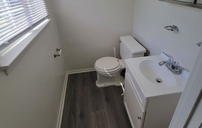 2 beds, 1.5 baths, 900 sqft, $1,245, Unit 234-I