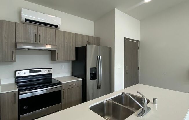 1 bed, 1 bath, 700 sqft, $1,295, Unit Unit 404