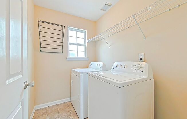3 Bed 2.5 Bath Home near Lakeside Highschool