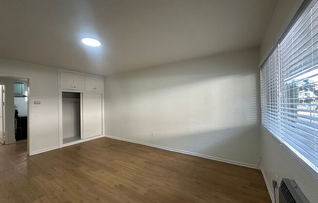 PL26 - 2666 Ellendale Place