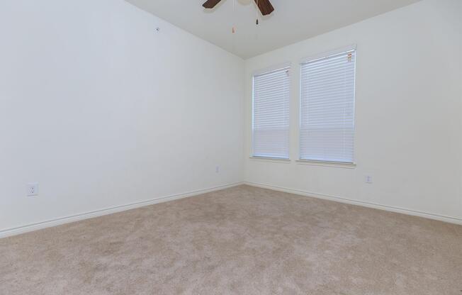 3 beds, 2 baths, 1,201 sqft, $1,461