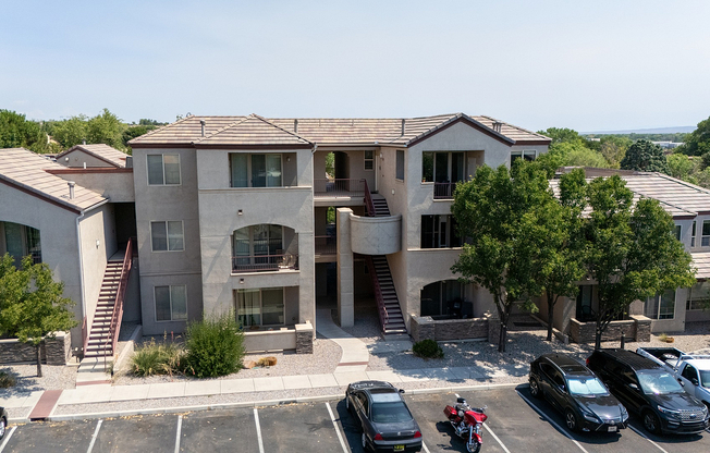 6200 Montano Plaza Dr NW Albuquerque, NM-73