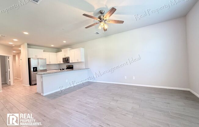 4808 SPARKLING PATHWAY