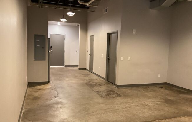 Studio, 1 bath, 548 sqft, $1,295, Unit B05