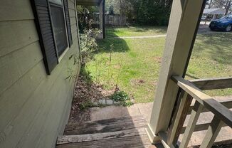 2 beds, 1 bath, $1,300