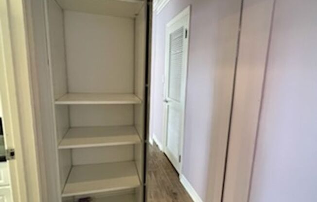 4521 Colbath