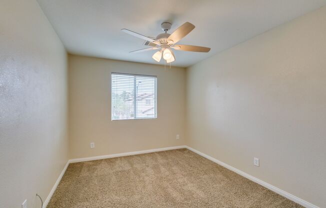 4 beds, 2.5 baths, $1,900