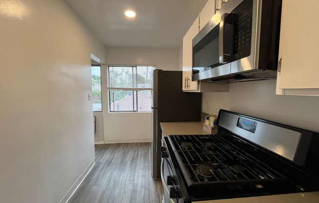 Studio, 1 bath, 615 sqft, $1,895, Unit 132