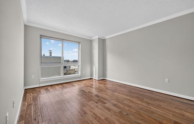 2 beds, 2 baths, $3,200, Unit Unit 806