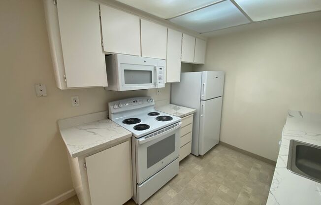 Shadow Creek Apartments