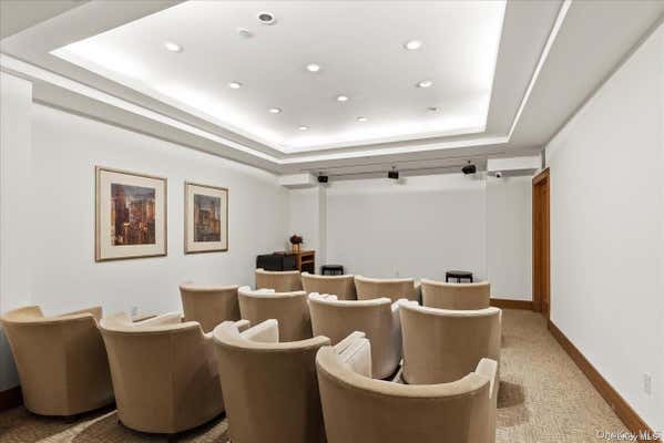 Studio, 1 bath, 400 sqft, $3,150, Unit 32F