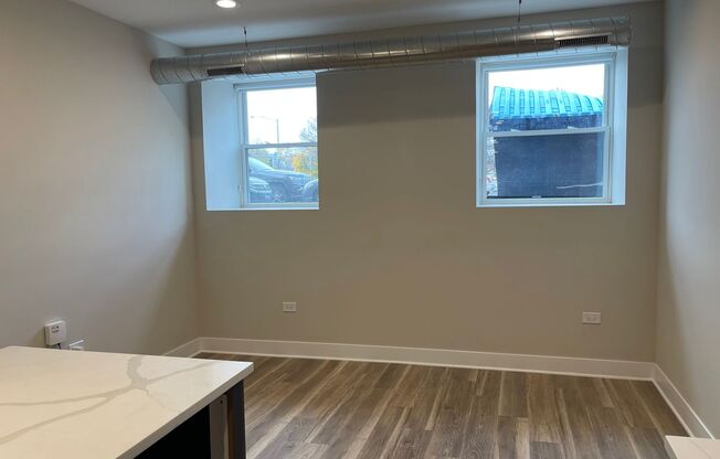 1 bed, 1 bath, 693 sqft, $1,999, Unit 102