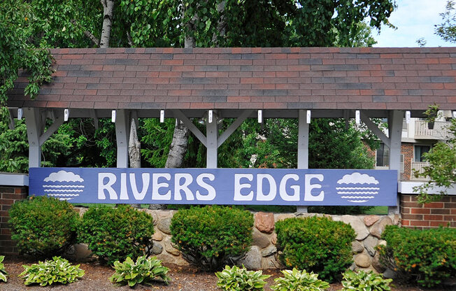 Entrance Sign at Rivers Edge Apartments, Waterford, MI