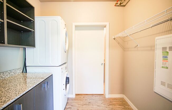 Studio, 1 bath, $1,275, Unit 202