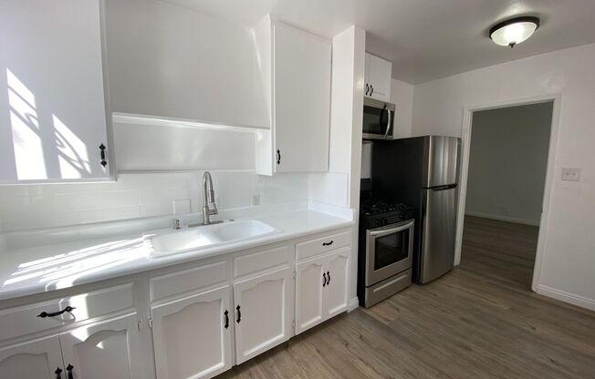4080-4084 Leimert Blvd (On sale)