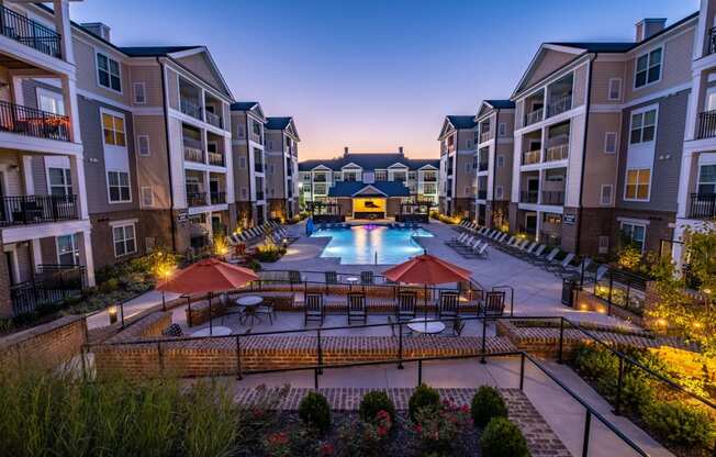 Pool and patios at Abberly CenterPointe Apartment Homes, Virginia, 23114