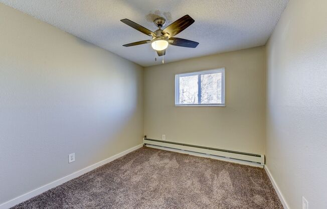 2 beds, 1 bath, 605 sqft, $2,045, Unit 21