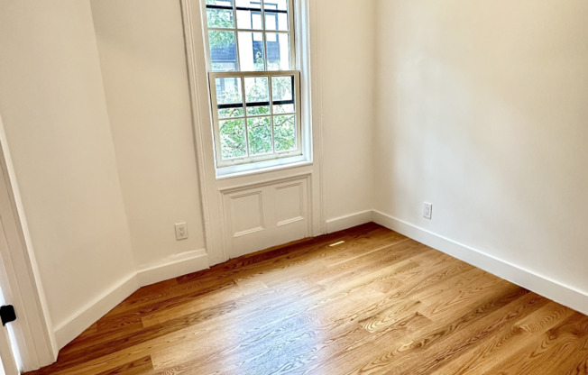 139 N 6 ST