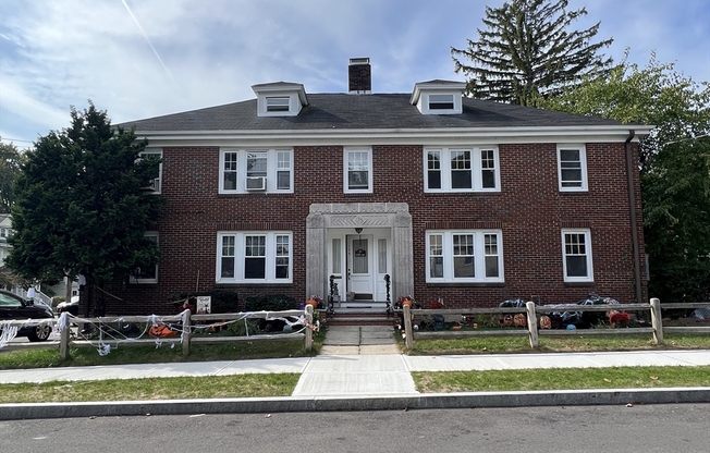 175 PUTNAM ST