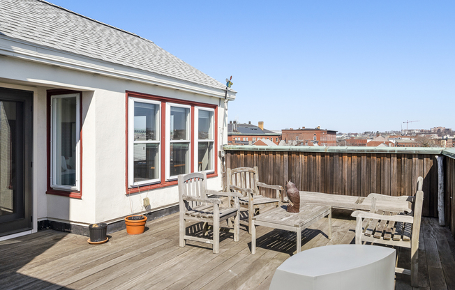 2 beds, 2 baths, $3,300, Unit 8