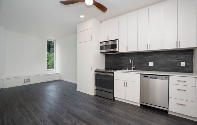 1 bed, 1 bath, 529 sqft, $1,895, Unit 608