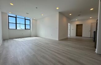 2 beds, 1 bath, 950 sqft, $1,375, Unit 322