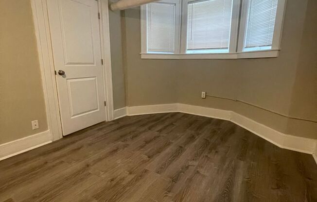 Studio, 1 bath, 470 sqft, $995, Unit B2