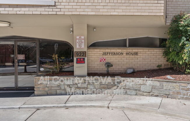 922 24th St NW, Washington DC 207