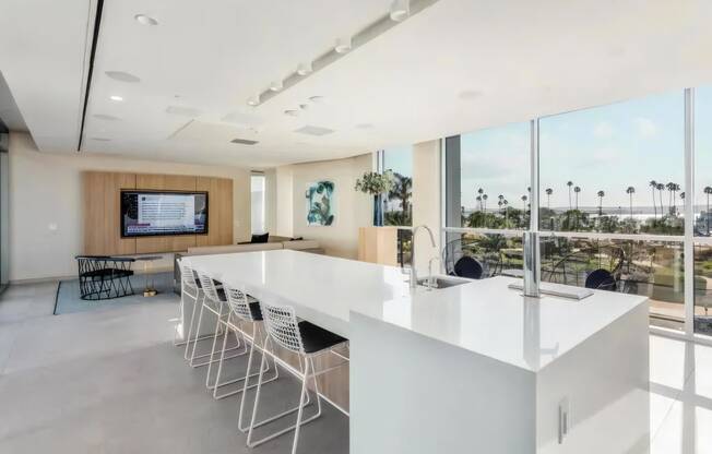 Community Lounge with Ocean View