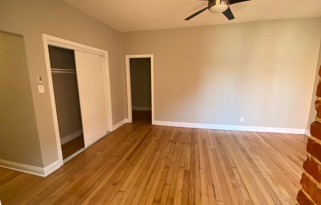 Studio, 1 bath, 275 sqft, $1,495, Unit 406