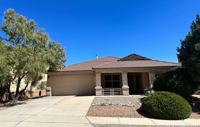 Large 3 bed / 2 Bath | Desirable Cabezon Home | Community Pool | Great Location!