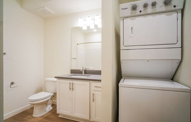 1 bed, 1 bath, 655 sqft, $1,395, Unit 313