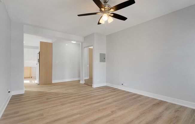 2 beds, 1 bath, 430 sqft, $2,200, Unit 5F