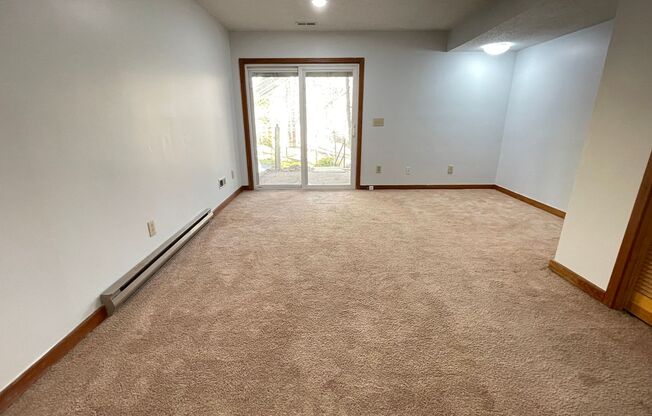 1 bed, 1 bath, $995