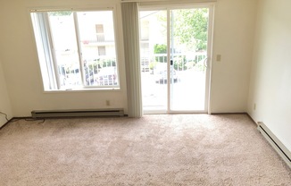 Studio, 1 bath, 450 sqft, $1,395, Unit 18