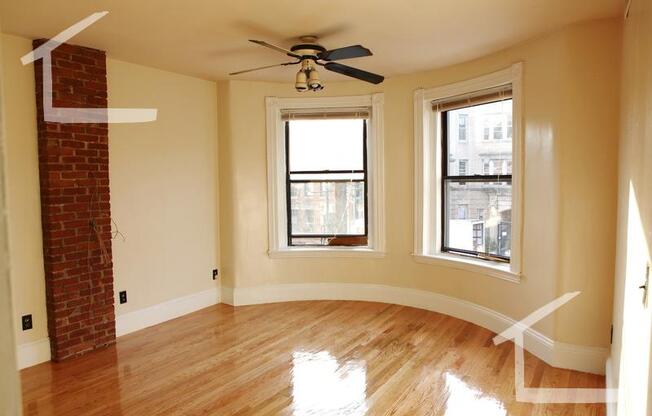 880 HUNTINGTON