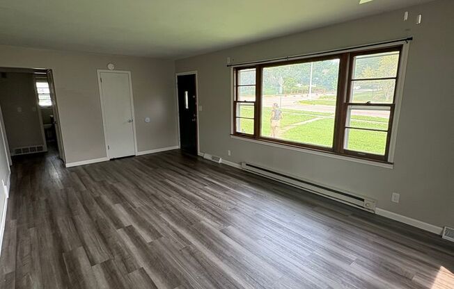 2 Bedroom 1 Bathroom Duplex in Cedar Falls!