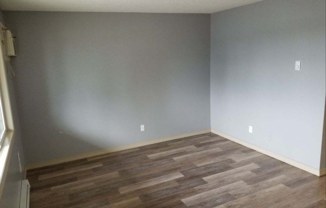 1 bed, 1 bath, 480 sqft, $950, Unit 9