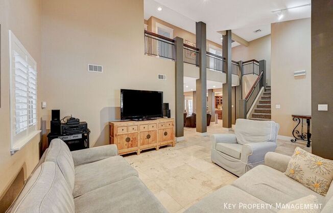 3880 LEISURE LN