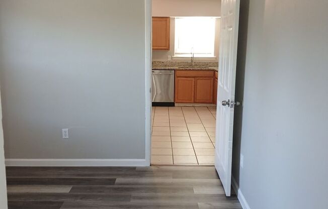 3 beds, 1 bath, $1,500