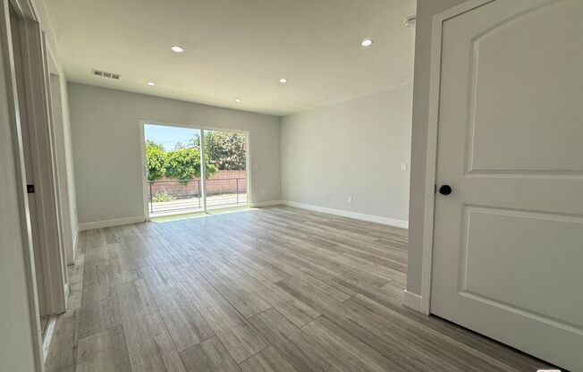 14018 CALVERT ST