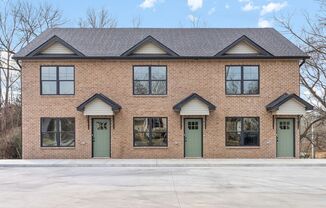 2 Bedroom Pet Friendly Townhomes For Rent!