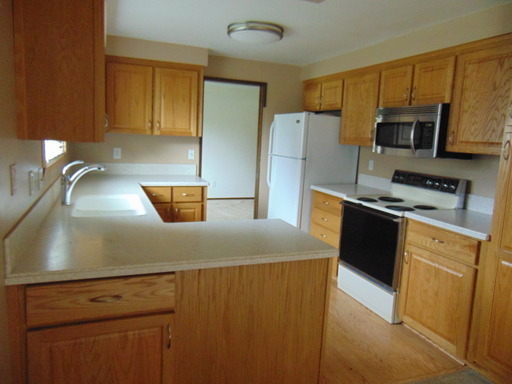 Terrific home, Large Yard, Quiet Street