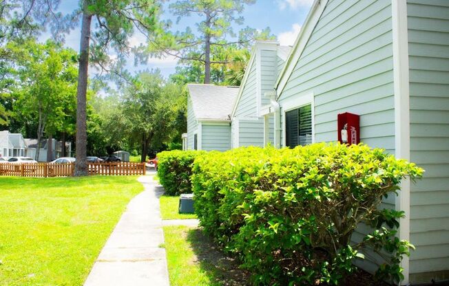 1 bed, 1 bath, 600 sqft, $899, Unit 8215-5