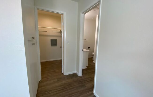 1 bed, 1 bath, 700 sqft, $2,425, Unit 50-19